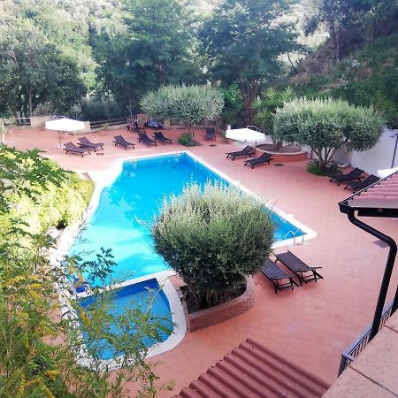 זמברונה Residenza Mediterranea מראה חיצוני תמונה