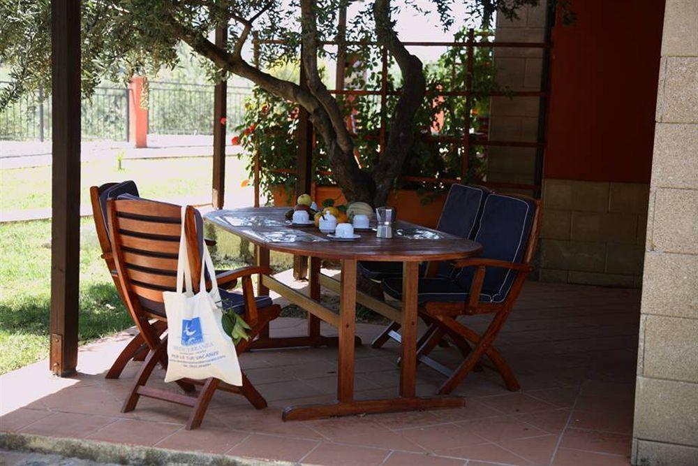 זמברונה Residenza Mediterranea מראה חיצוני תמונה