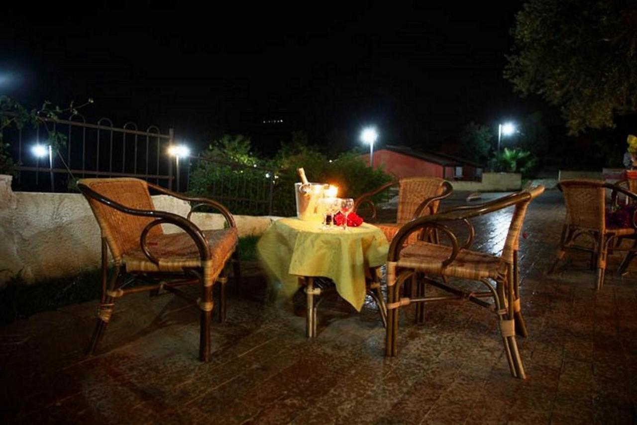זמברונה Residenza Mediterranea מראה חיצוני תמונה